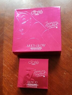 CIATÉ Jessica Rabbit Multi-Glow FACE & BODY+ Glow-To ILLUMINATED powder